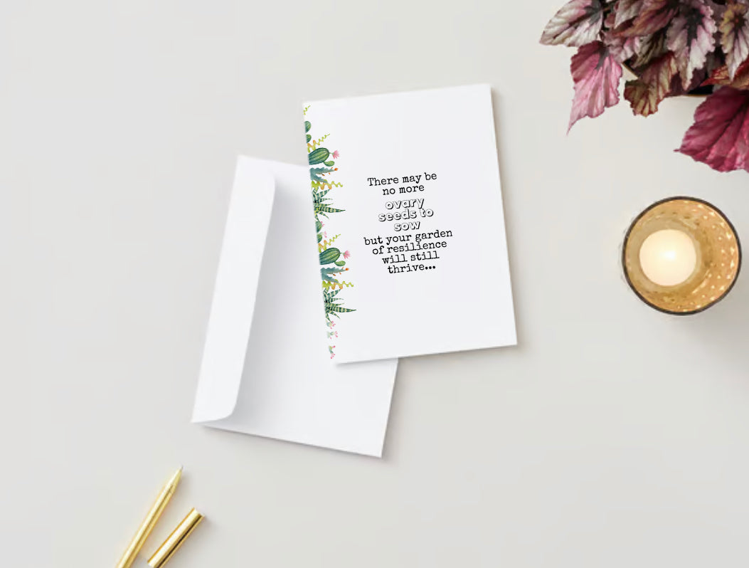 Una posmenopausia conmovedora | Tarjeta de felicitación Color + Journal™ para el bienestar femenino